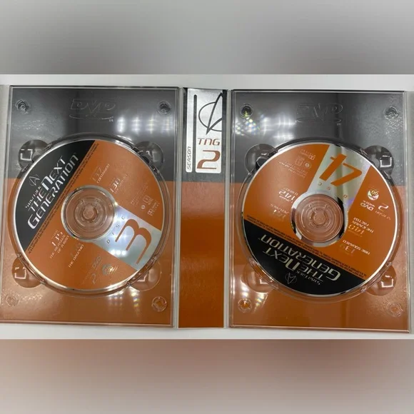 Star Trek The Next Generation Season 2 DVD 2002 6 Disc Set Booklet Paramount - Picture 9 of 11